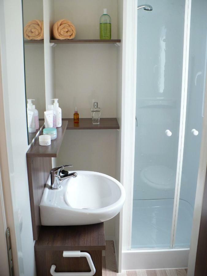 Victoria Mobilehome In Solaris Fkk Naturist Camping Resort Poreč Kültér fotó